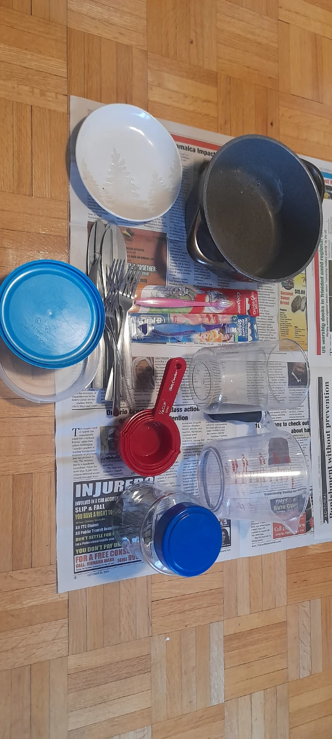 Assorted Kitchen & Bath Items