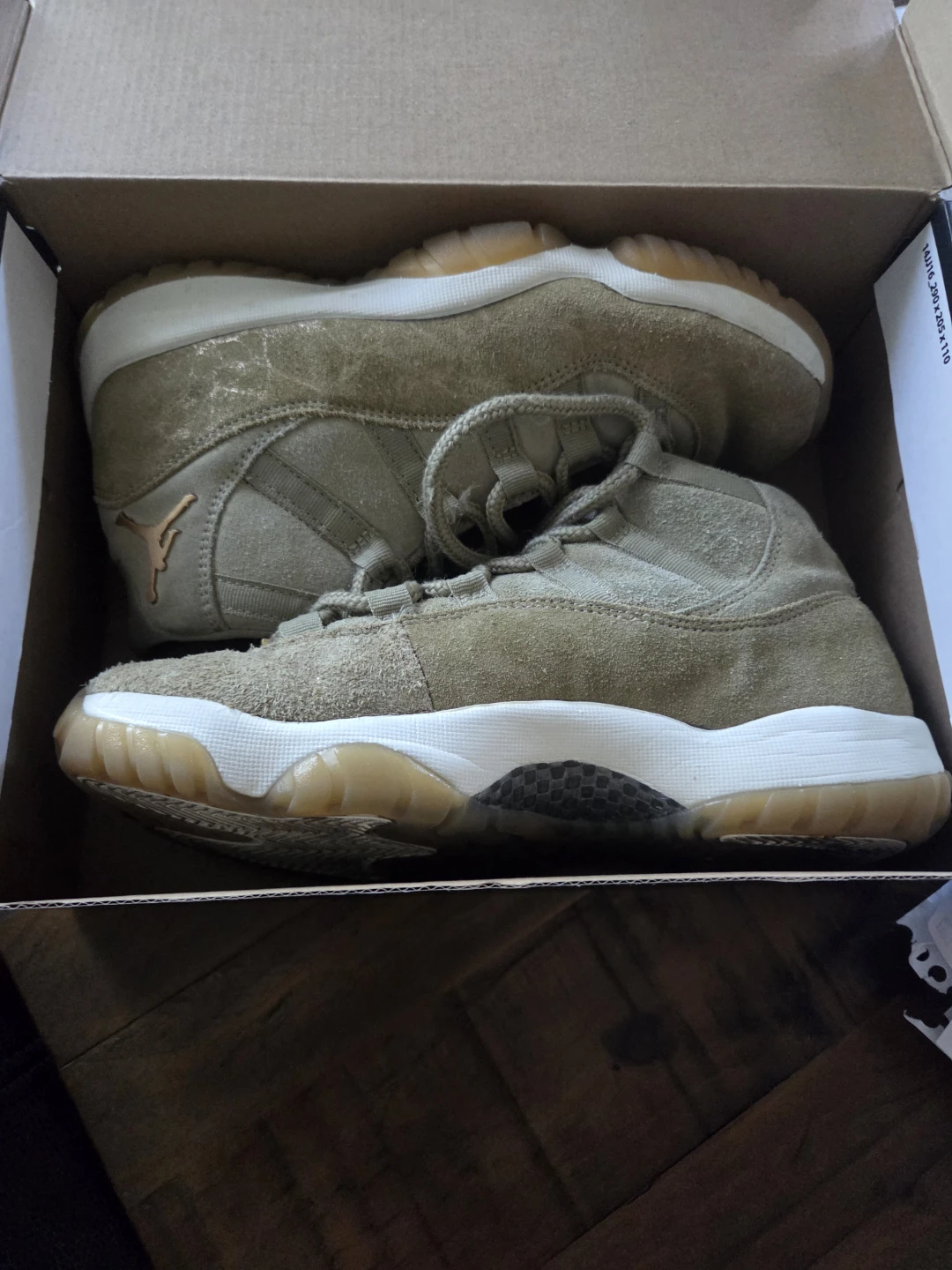 Air Jordan 11 Retro Sneakers - photo 4