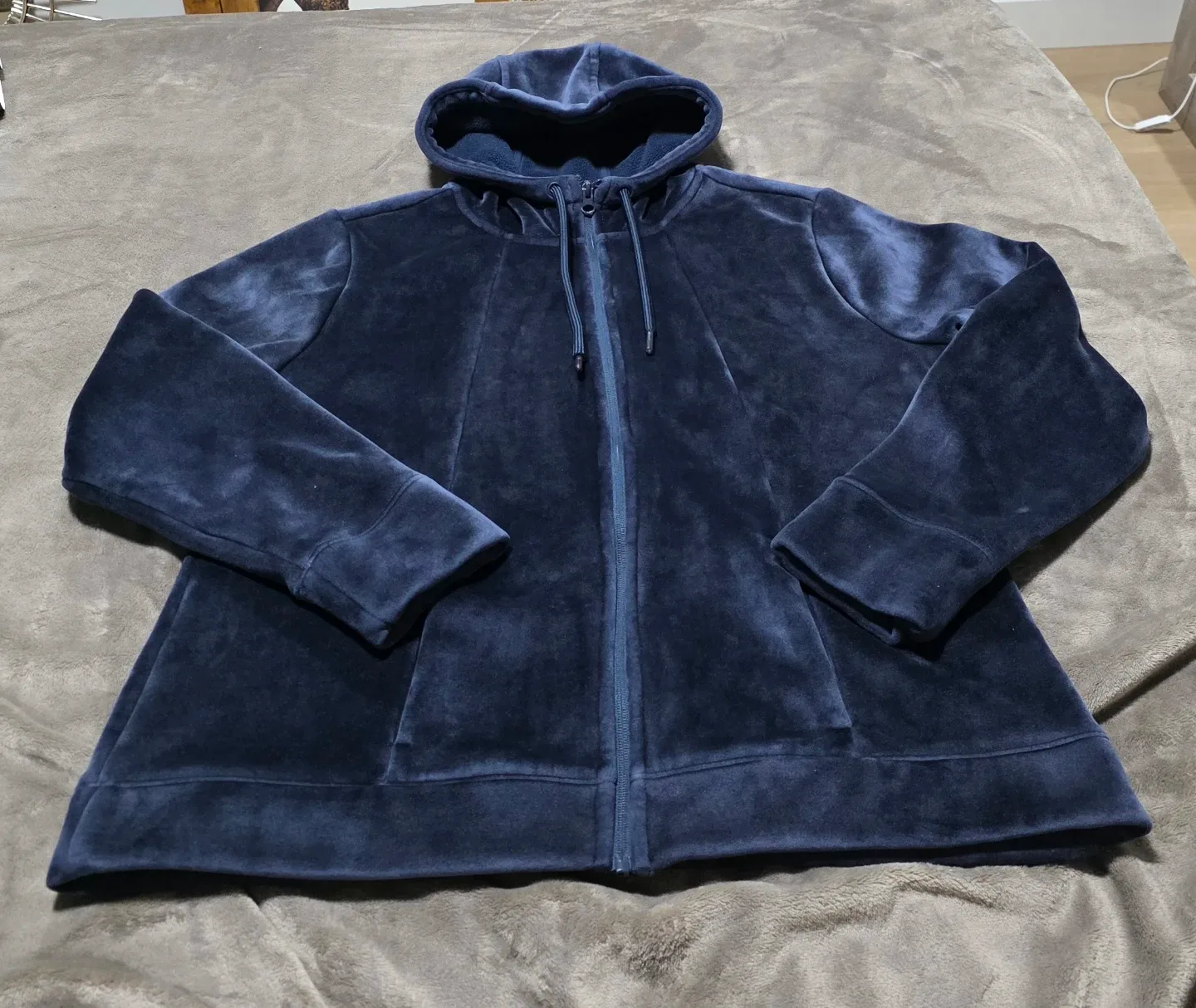 Ladies navy blue plush velour zip up hooded sweater