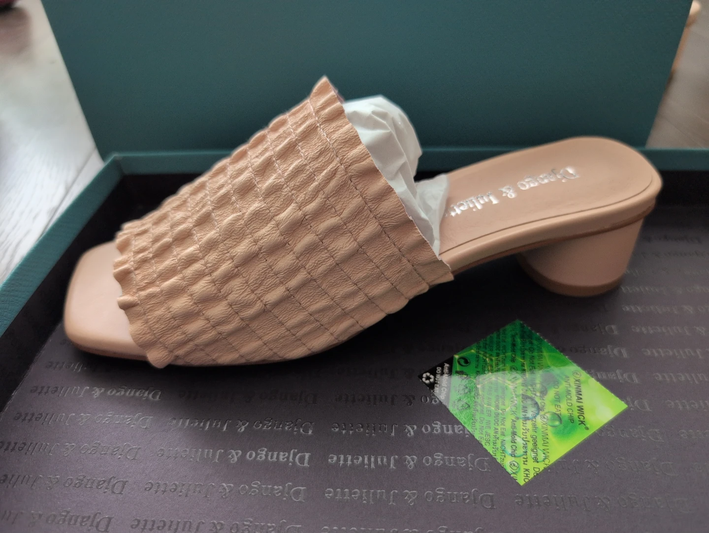 Django & Juliette Women's Nude Leather Mules Size 36 EU - photo 2