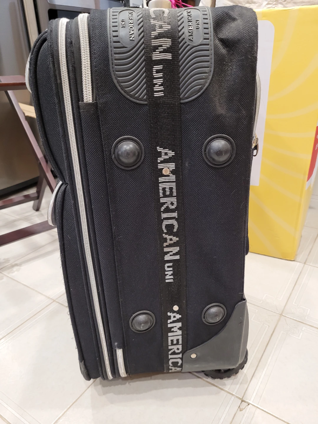 American Tourister Rolling Suitcase - photo 4