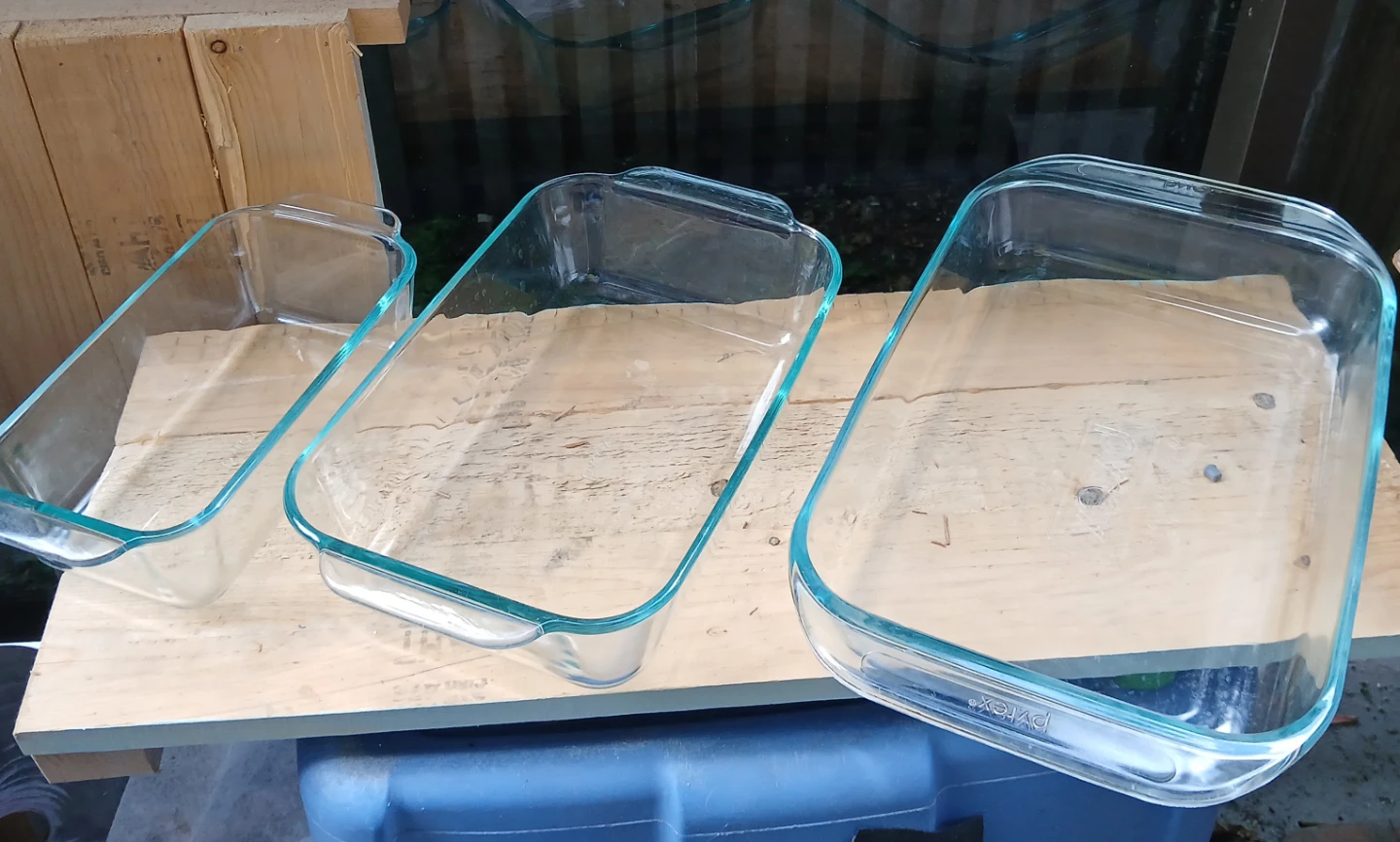Pyrex Glass Baking Dishes - Set of 3 - photo 3