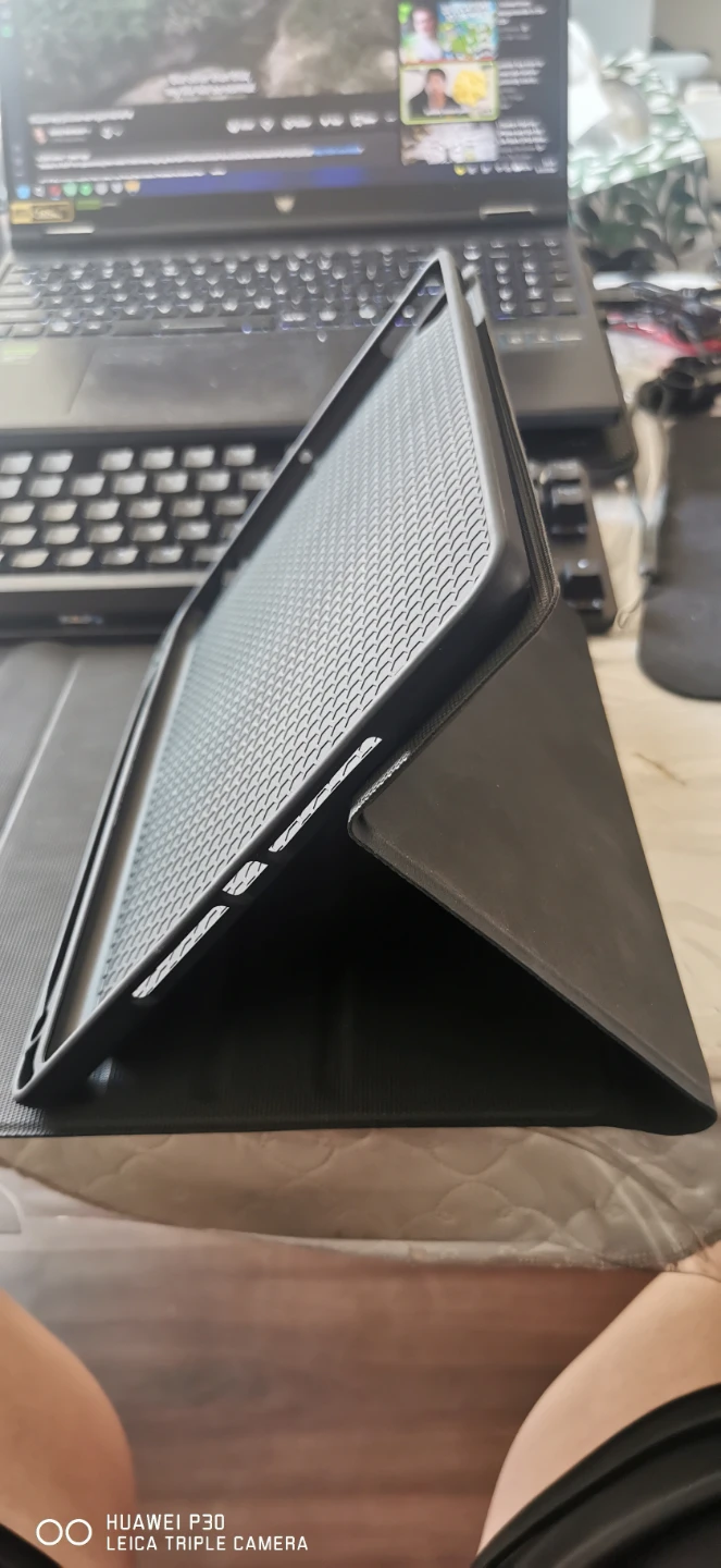 Black Folio Case for iPad 6/7/8 - photo 3