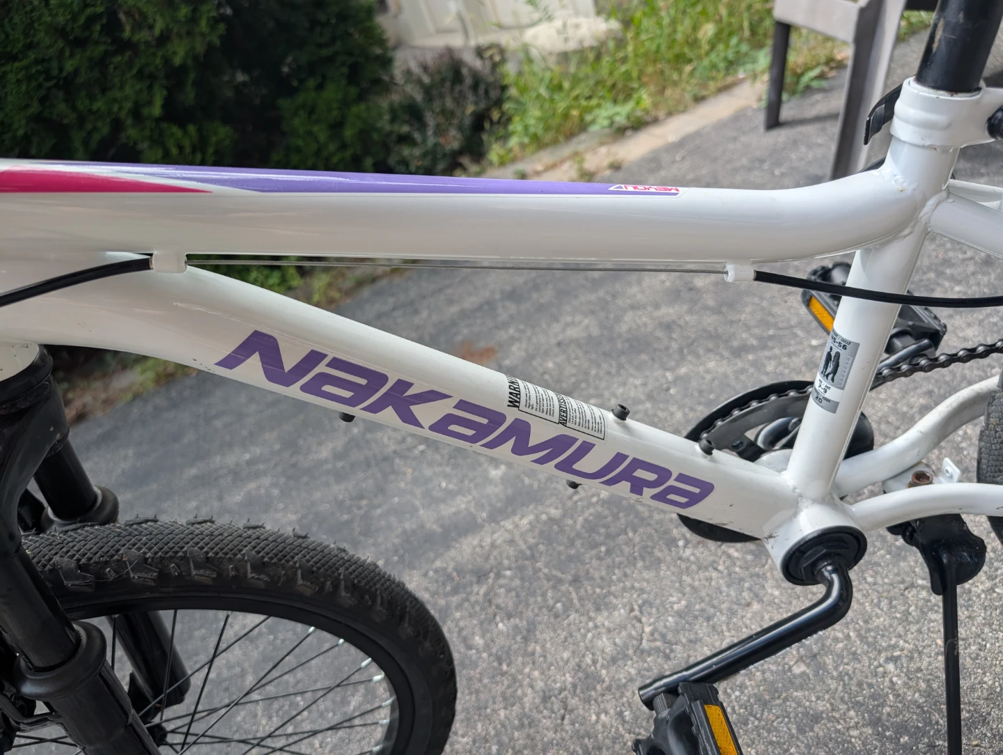 Nakamura kids' bike with unicorn helmet - photo 2