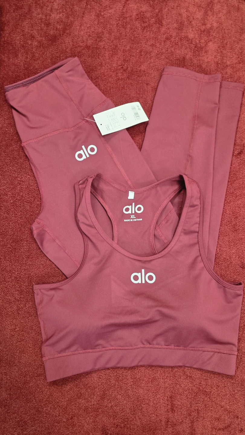 Alo Yoga Bra and Leggings Set - Rose Quartz XL
