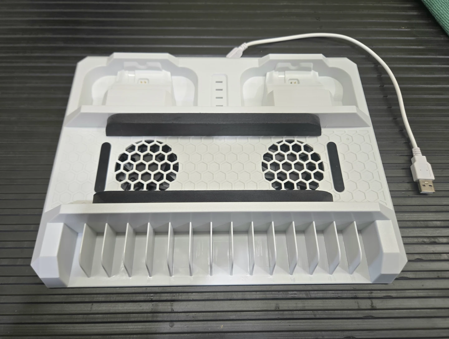 XBOX SERIES S / COOLING FAN + DUAL CONTROLLER HOLDERS - photo 2