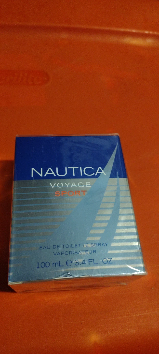 Nautica Voyage Sport Eau de Toilette Spray 100 mL