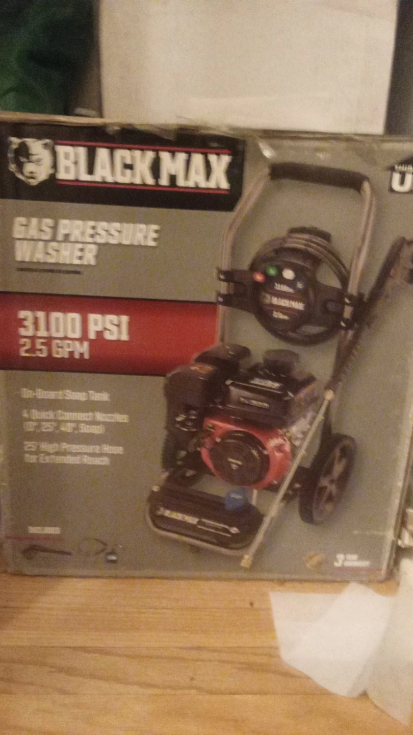 Black Max Gas Pressure Washer 3100 PSI 2.5 GPM