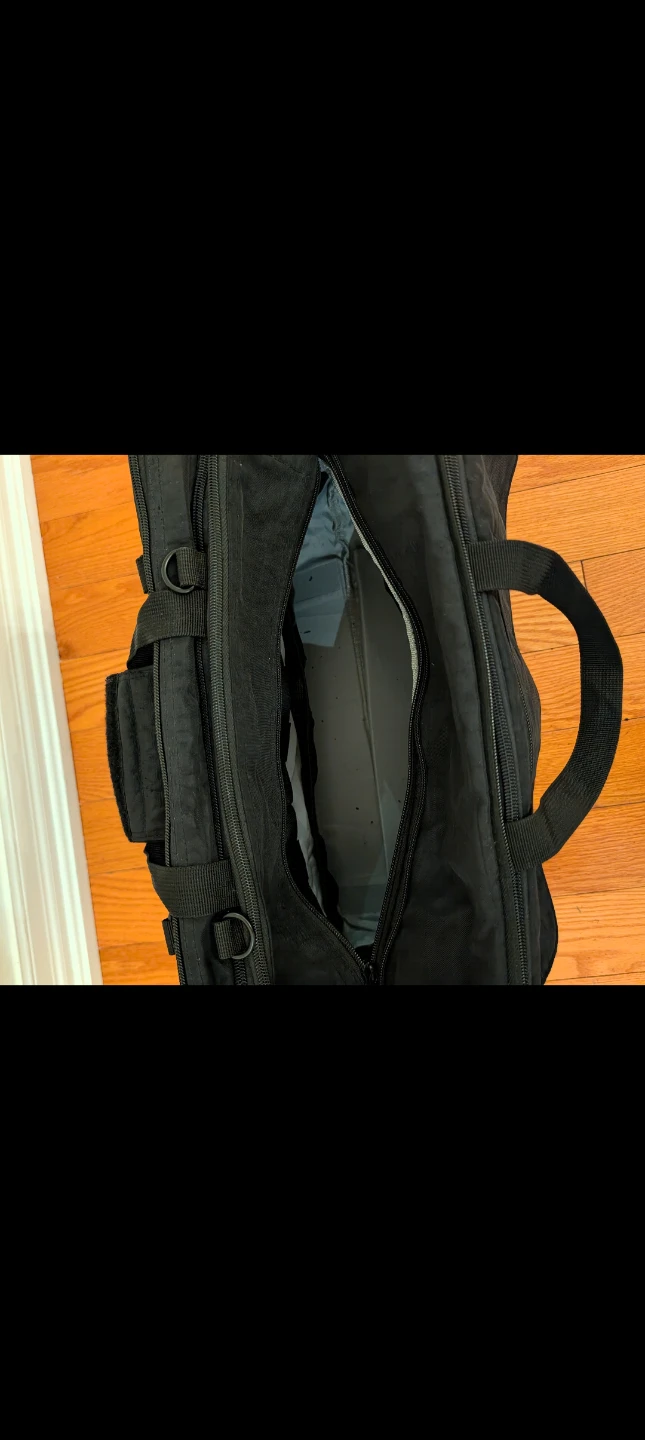 Baby Bwee Travel Bag in great condition - photo 4