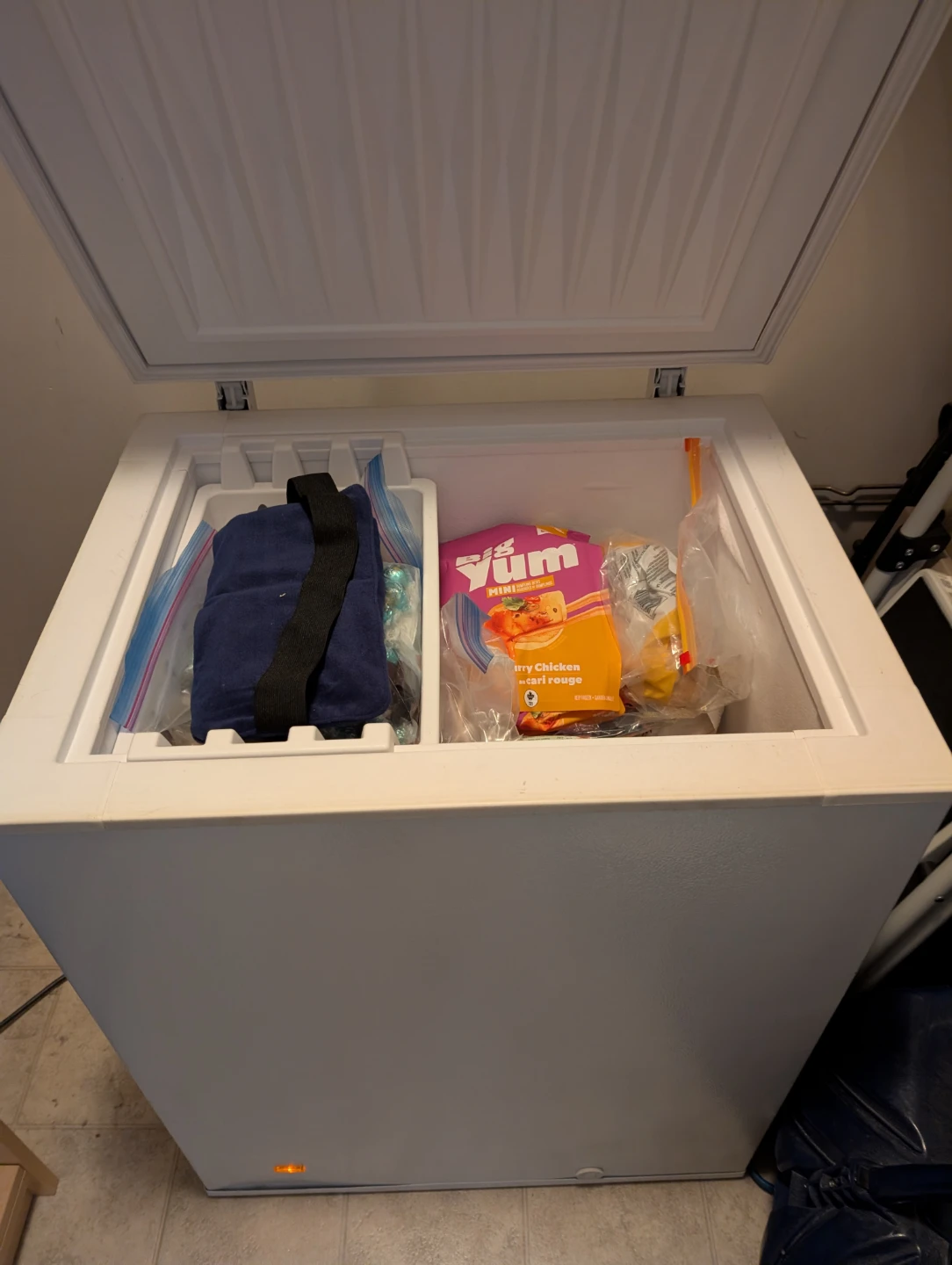 Frigidaire 5.0 cu. ft. Chest Freezer - photo 4