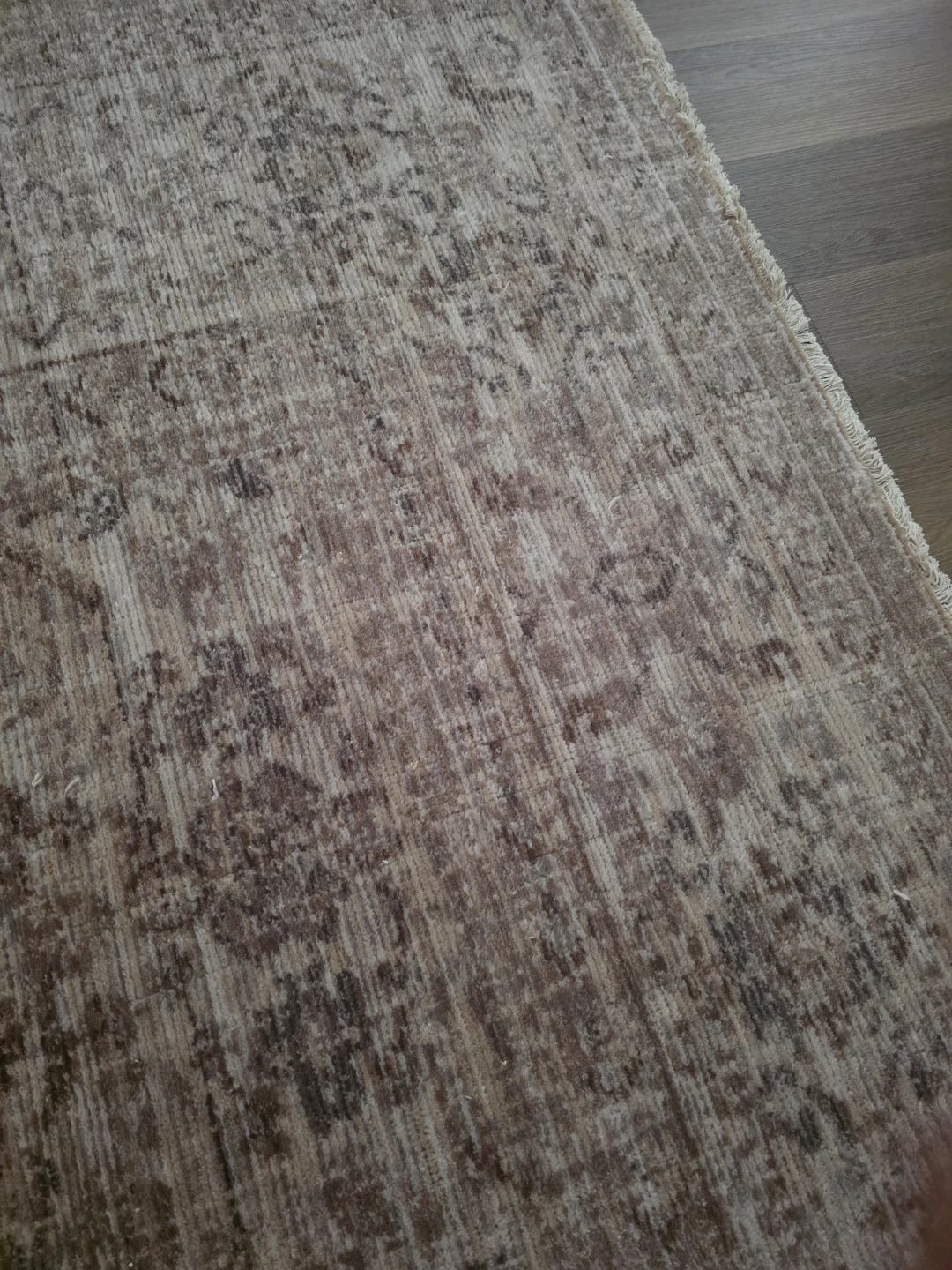 Vintage-look area rug