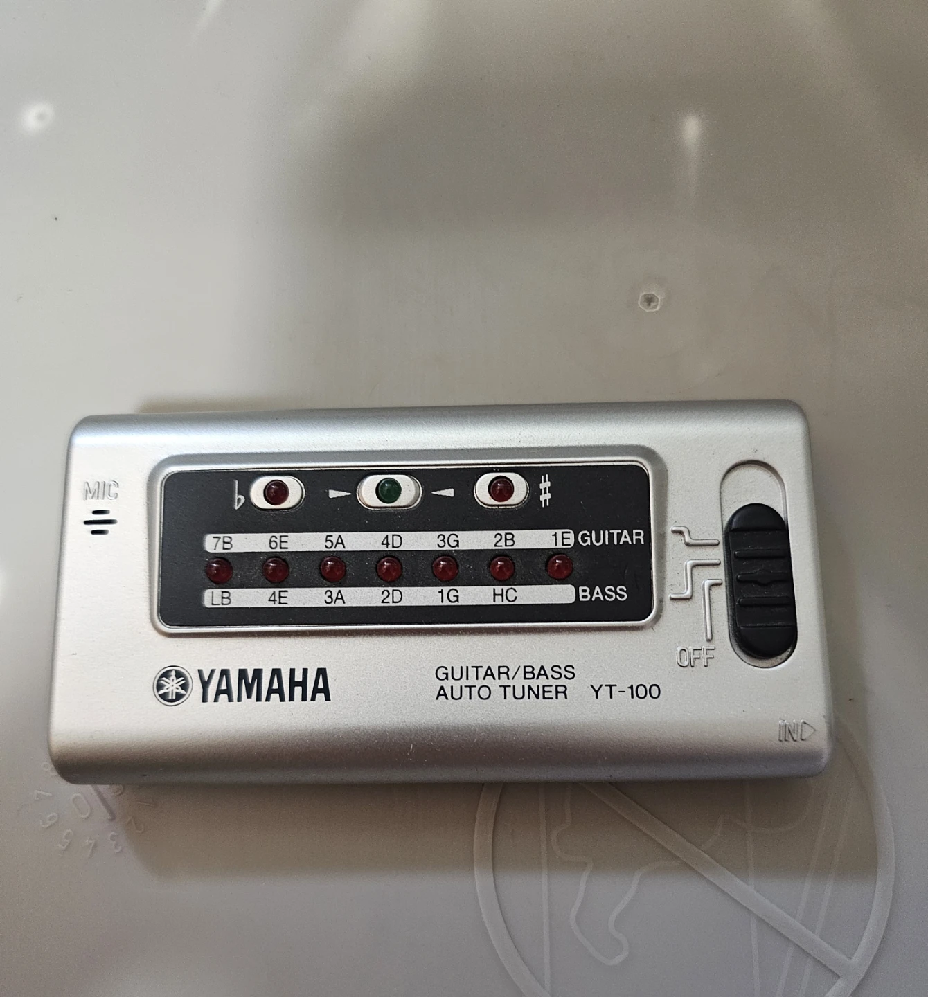 Yamaha YT-100 Guitar Auto Tuner & Folk Guitar Strings Package - photo 4