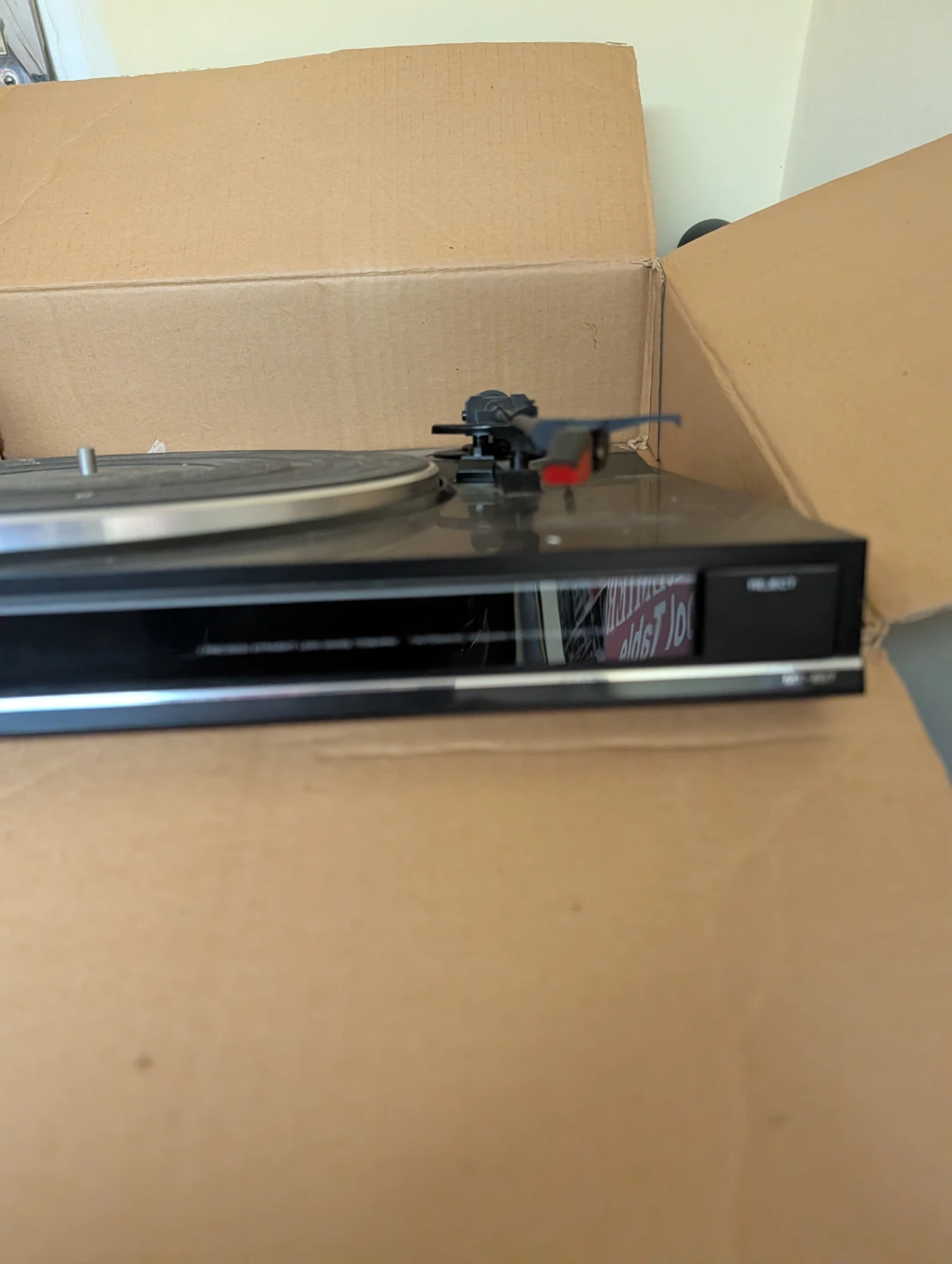 Fisher MT-857 Stereo Turntable - photo 2