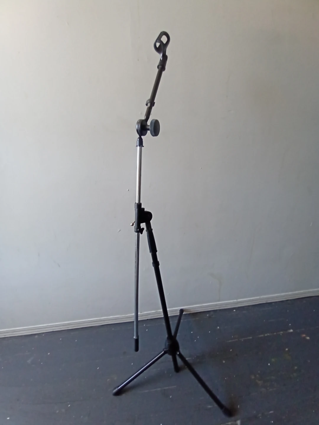 Yorkville deluxe Adjustable Microphone Boom Stand