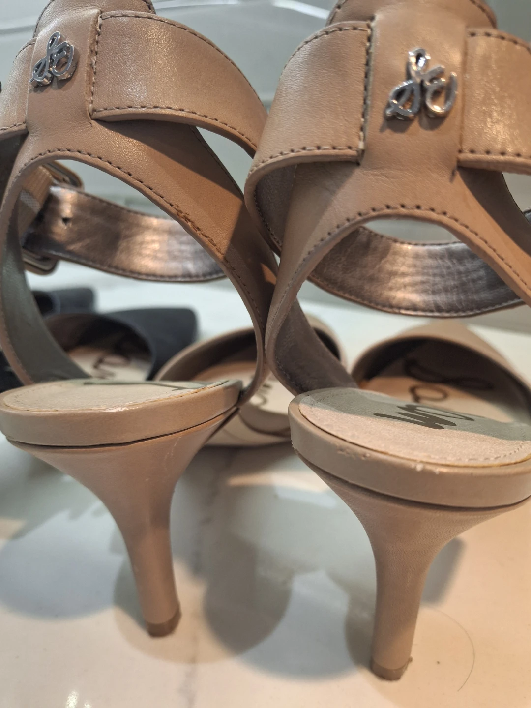 Sam Edelman Black or Nude Heels - photo 3