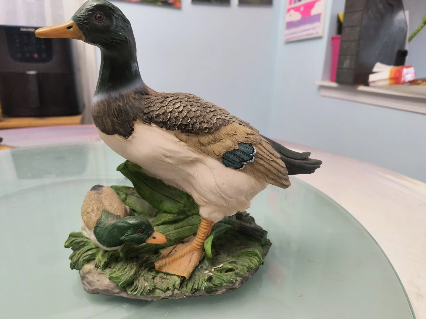Duck and duckling figurine