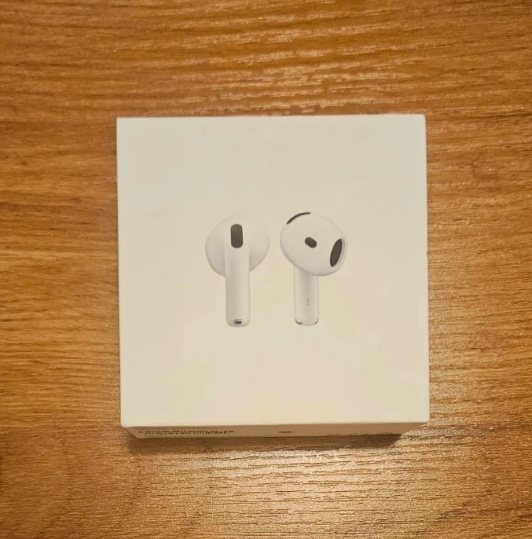 Apple AirPods 4th Generation