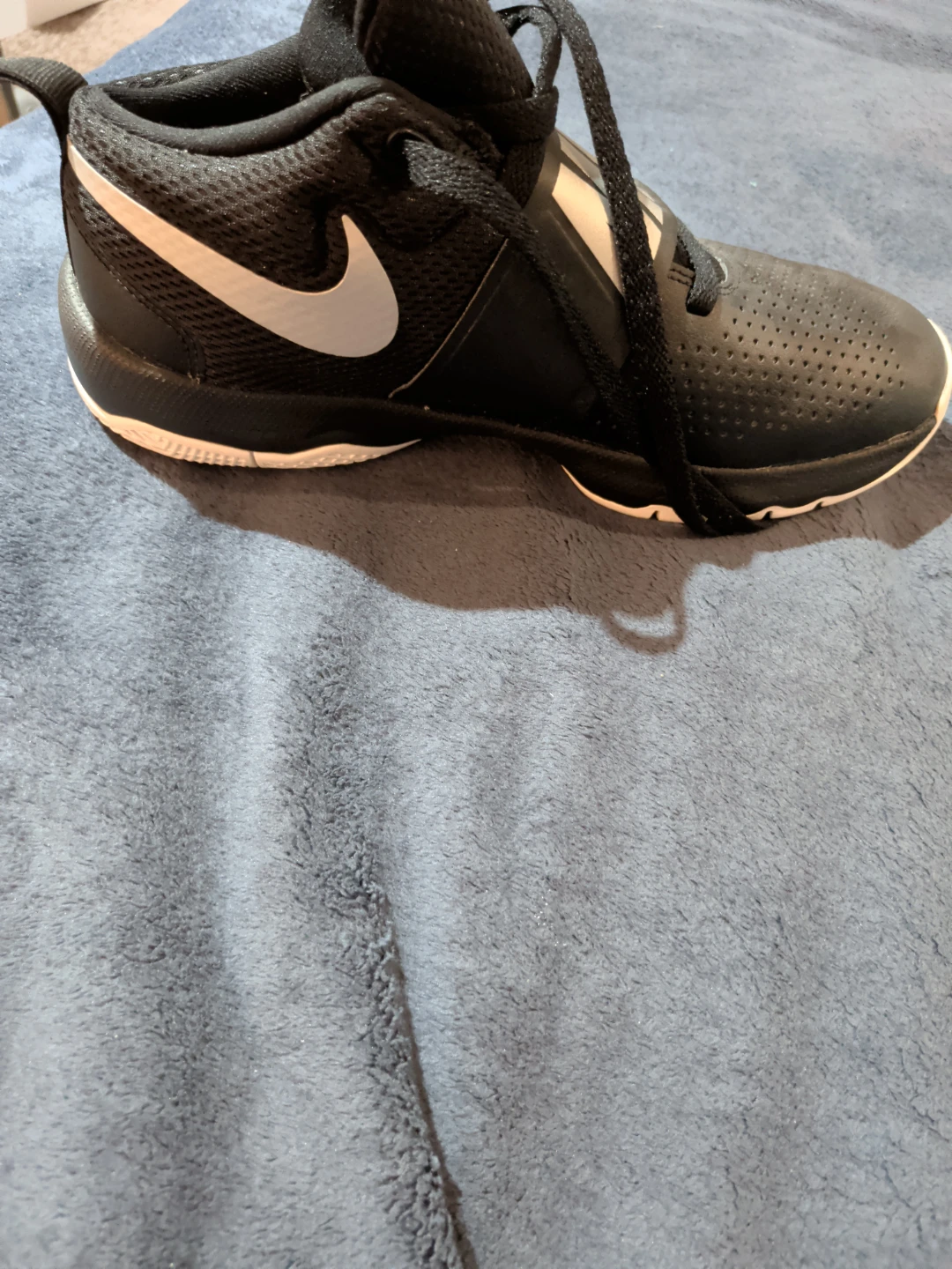Like new Nike Youth size 6.5, women's 8-8.5, men's 6.5 - photo 2