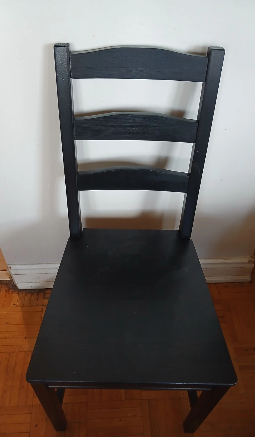 Black wooden ladder back dining chair ⚽️