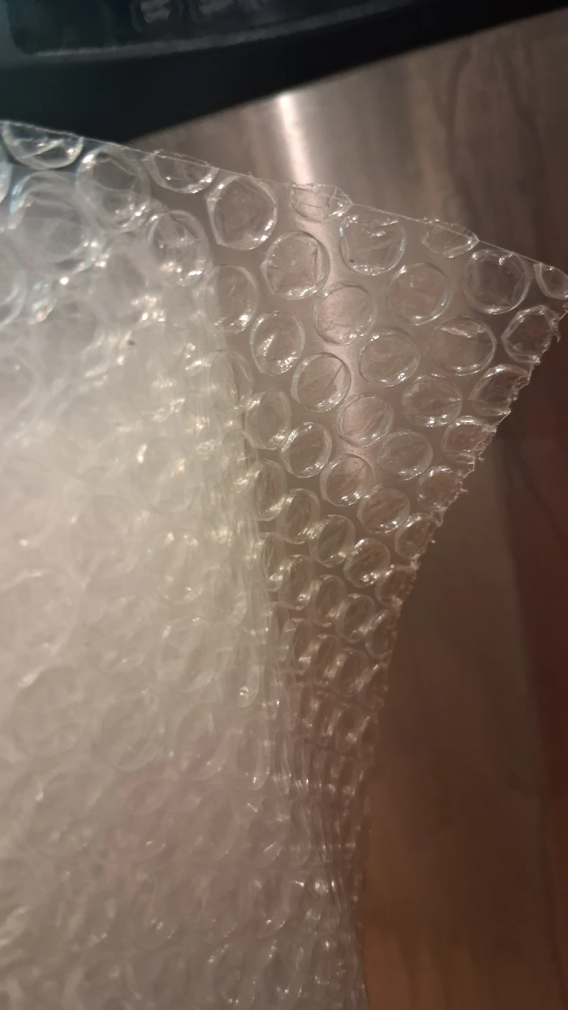 Fiber-Glass Bubble Wrap Roll - photo 3