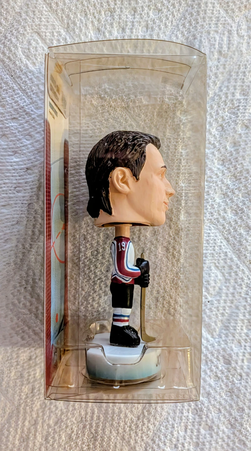 Upper Deck Mini Playmakers Joe Sakic Bobblehead - photo 2