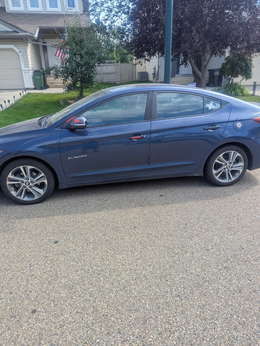 2018 Hyundai Elantra - photo 3