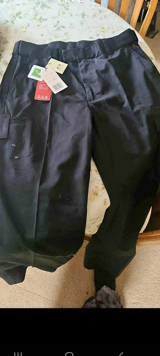 Size 32 Black Cargo Pants