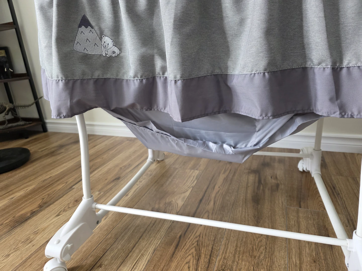 Grey Bassinet with Canopy and Stars - photo 3