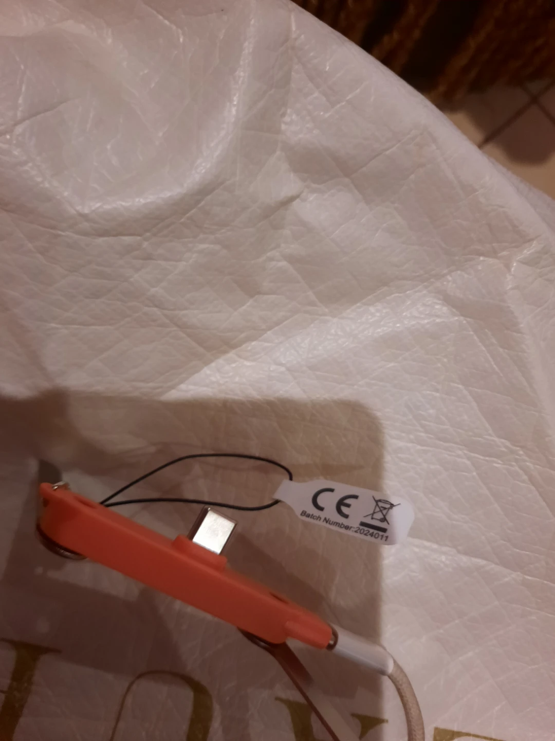 Two-in-one Adapter Phone Stand for charging cell - photo 4
