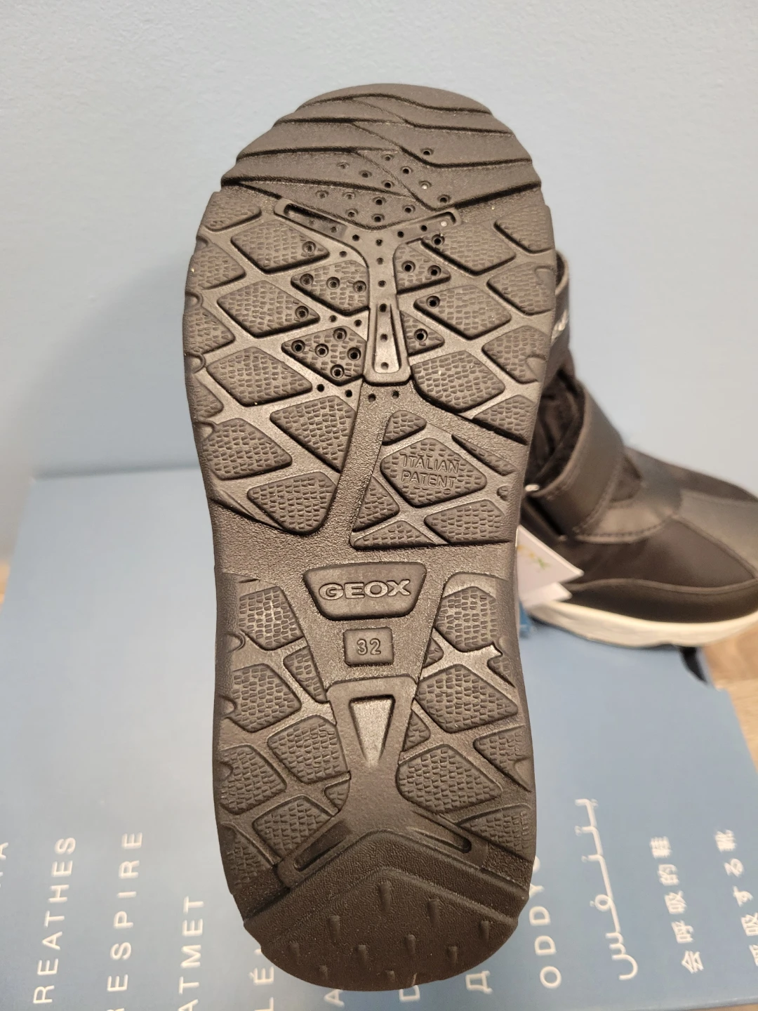 NEW Geox Kids Boots - Size 1 - photo 4