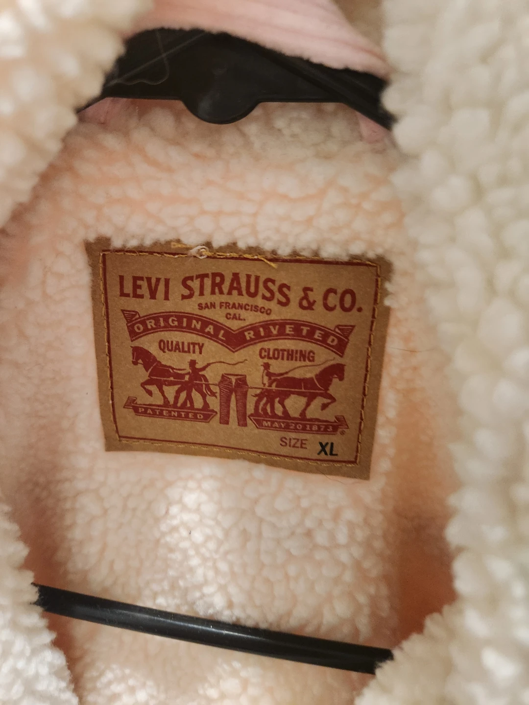 Levi Strauss & Co. Pink Corduroy Sherpa Lined Trucker Jacket - photo 4
