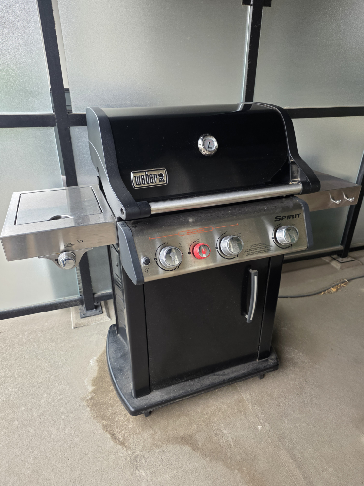 Weber Spirit E 335 Natural Gas Grill