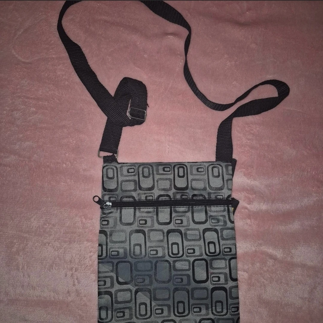 Grey Geometric Pattern Crossbody Bag - photo 2