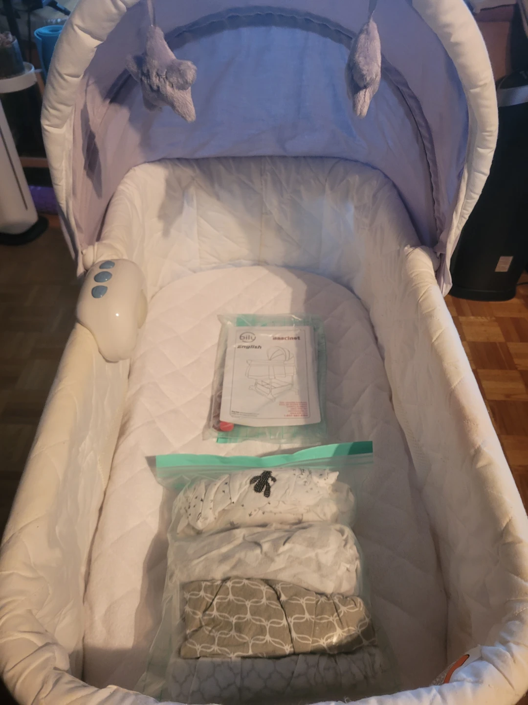 Bily Rocking Bassinet With 5 Fitted Sheets - photo 2