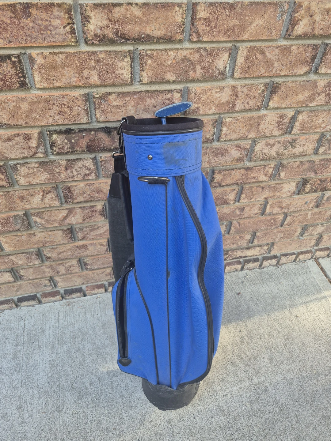 Child's Blue Golf Bag With Putter