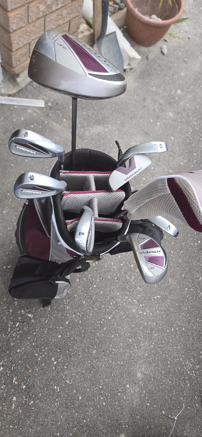 Xterra Golf Bag with Clubs and Balls