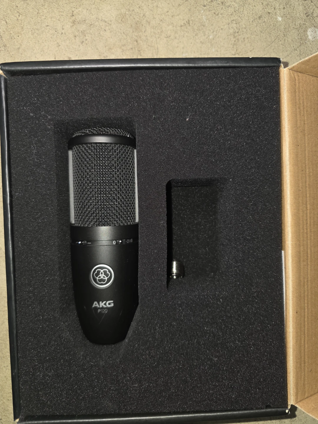 AKG P120 Condenser Microphone NO CHARGER - photo 4