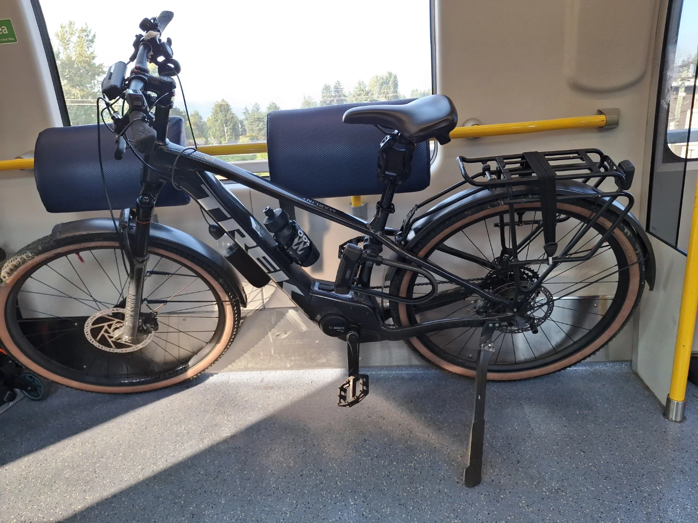 Trek Marlin 6 + electric bike - photo 2