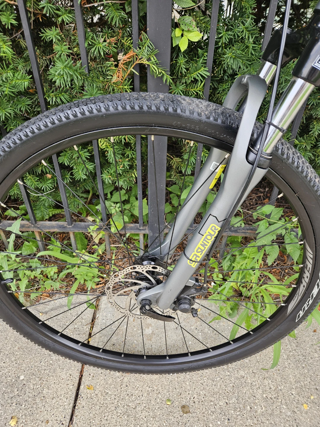 Fuji Traverse Hybrid Bike - photo 4