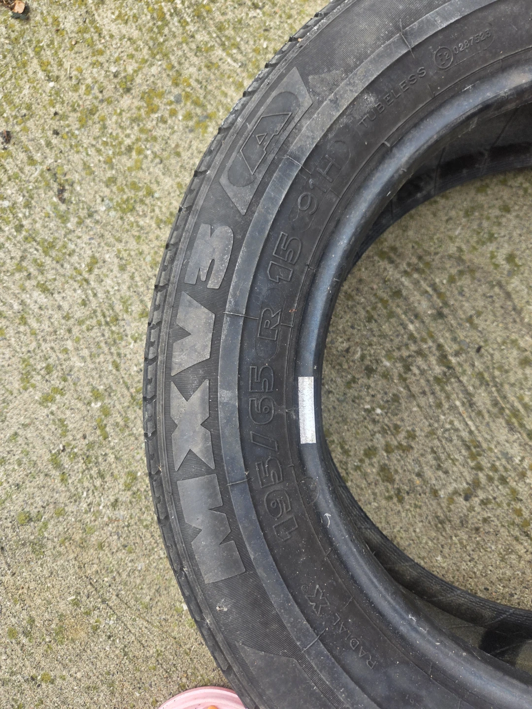 Set of 4 MAXXIS 195/65 R 15 Tire