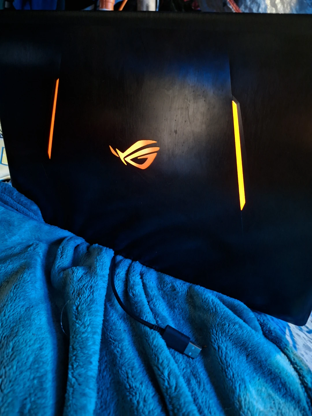 ASUS ROG Strix GL753VE Gaming Laptop - photo 2