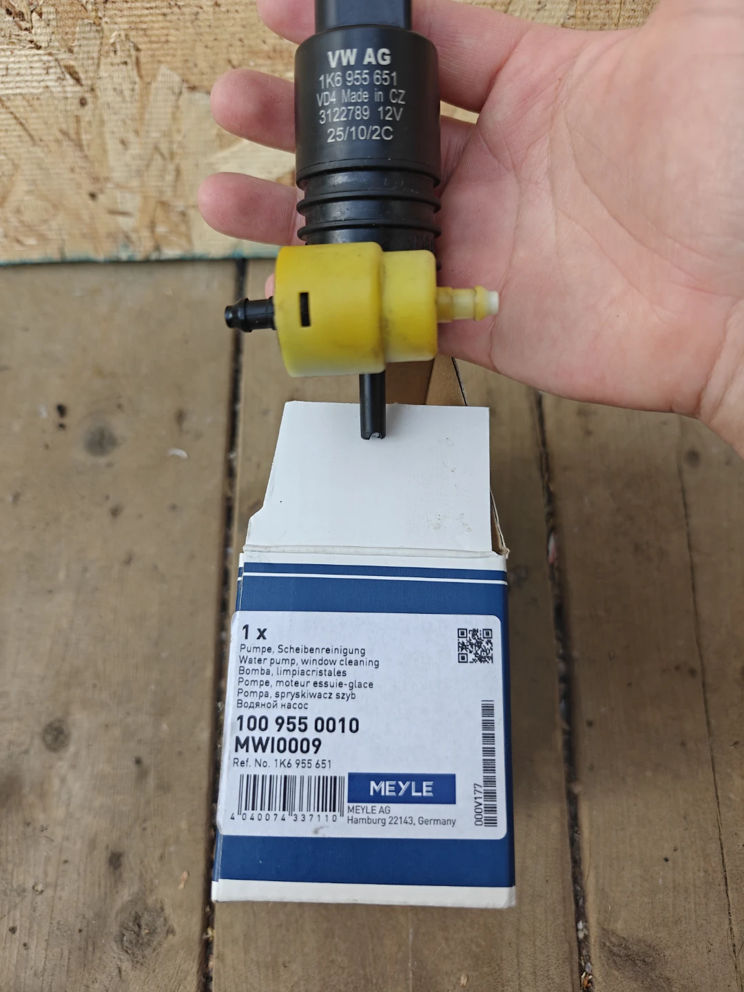 Meyle VW Water Pump for Window Cleaning - photo 5