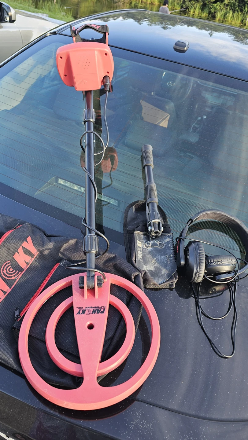 PANCKY Metal Detector Kit - $50 - Bag + Shovel + Headphones