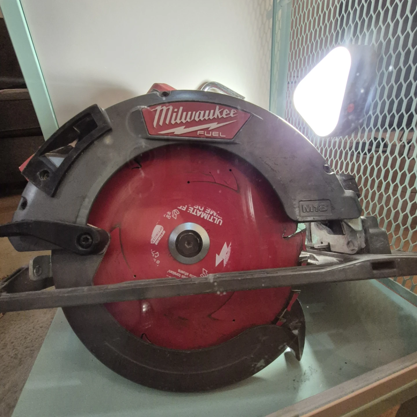 Milwaukee FUEL M18 Circular Saw