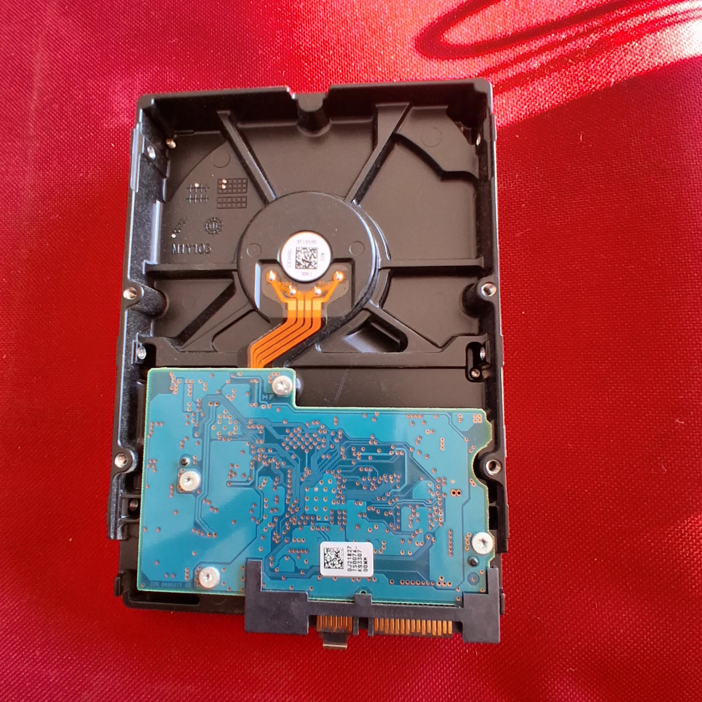 Toshiba 1TB Internal Hard Drive - photo 2