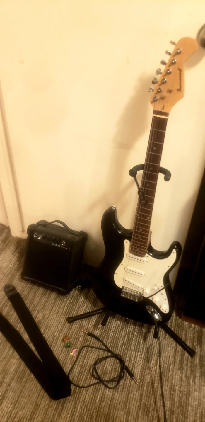 Fullsize Stratocaster Package All You Need to Play