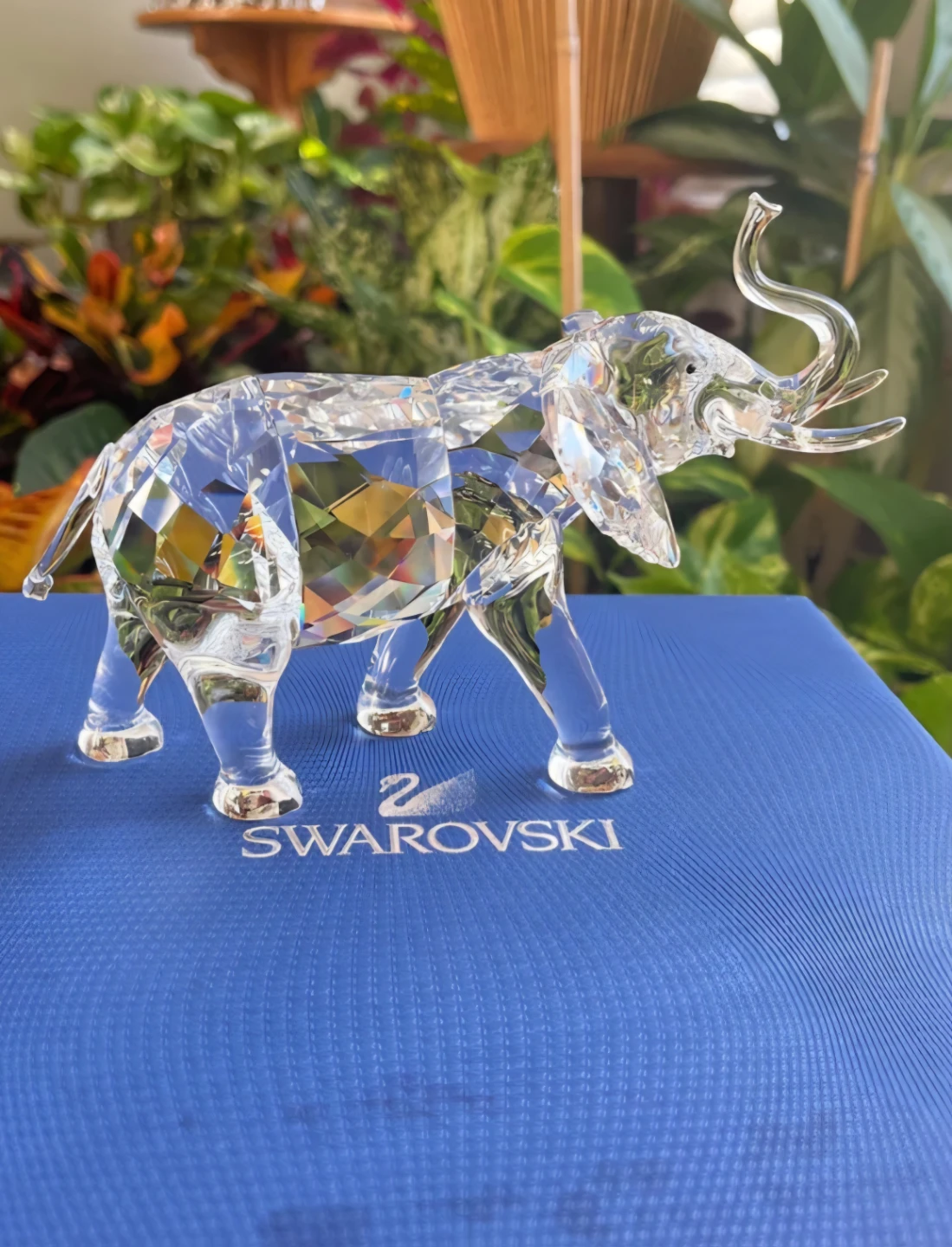 Swarovski Crystal Figurine "Elephant Mother"