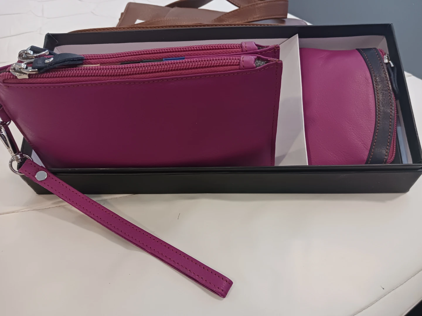 Women's Genuine Leather Wallet - photo 2