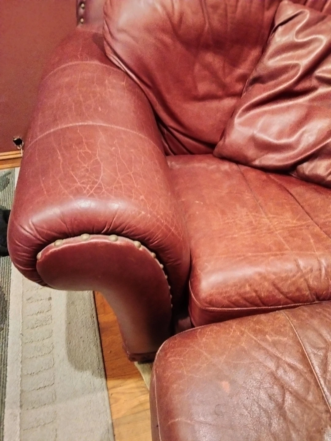 Walter E Smithe premium Leather Armchair with Ottoman - photo 4