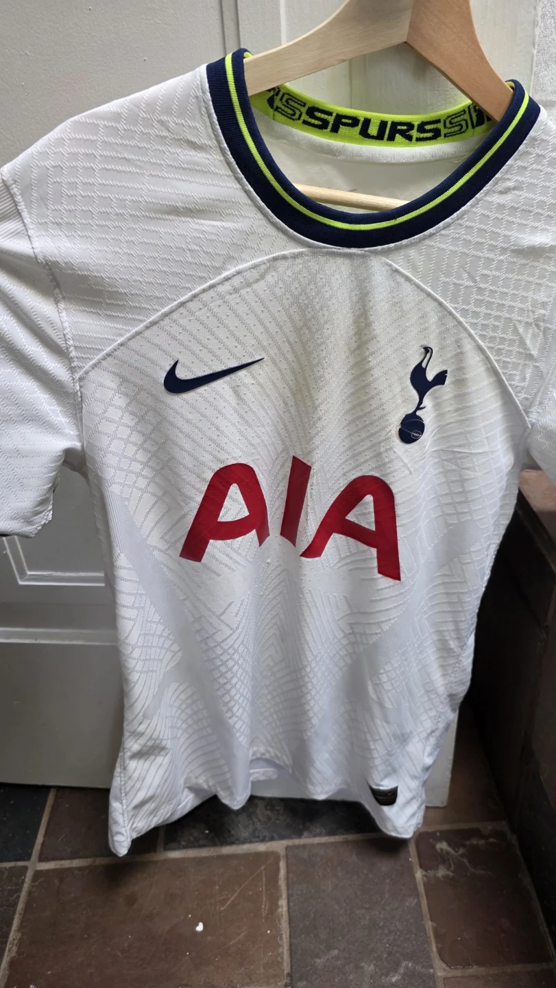 Tottenham 2022-23 jersey player version
